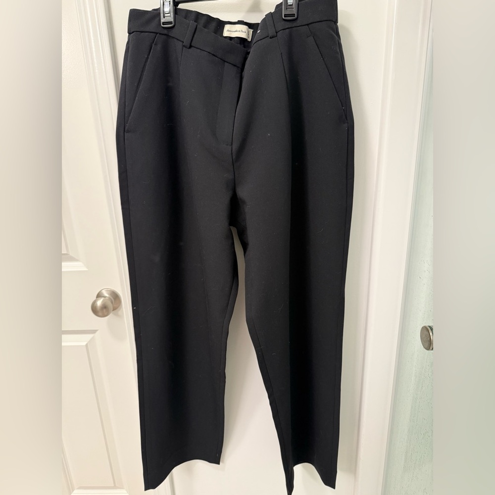 Abercrombie & Fitch Women’s Black Pants 32/14
